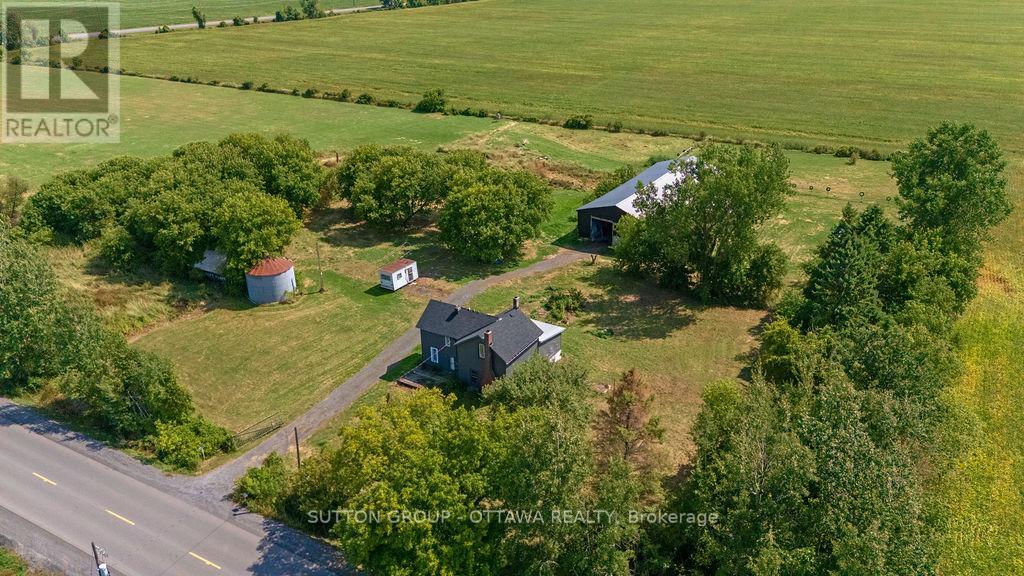 9420 Parkway Road, Ottawa, Ontario  K0A 1V0 - Photo 7 - X12927110