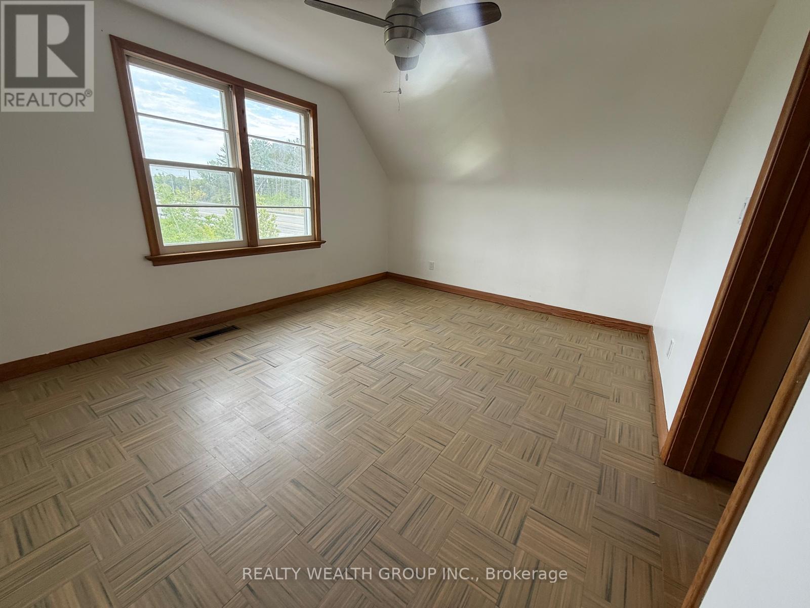 12190 Warden Avenue, Whitchurch-Stouffville, Ontario  L4A 2K1 - Photo 7 - N12927080