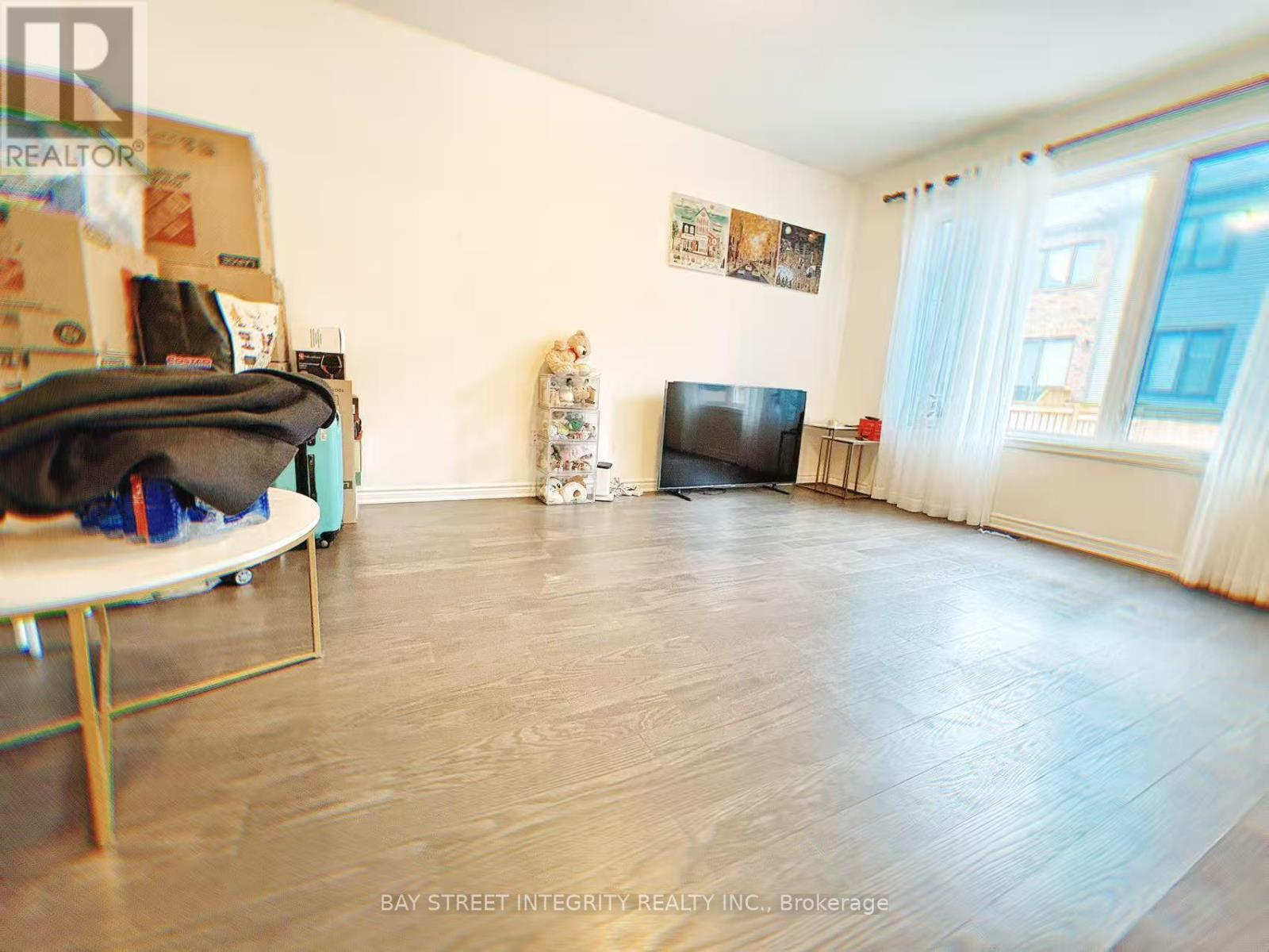 27 Ness Drive, Richmond Hill, Ontario  L4S 0J8 - Photo 4 - N12927084