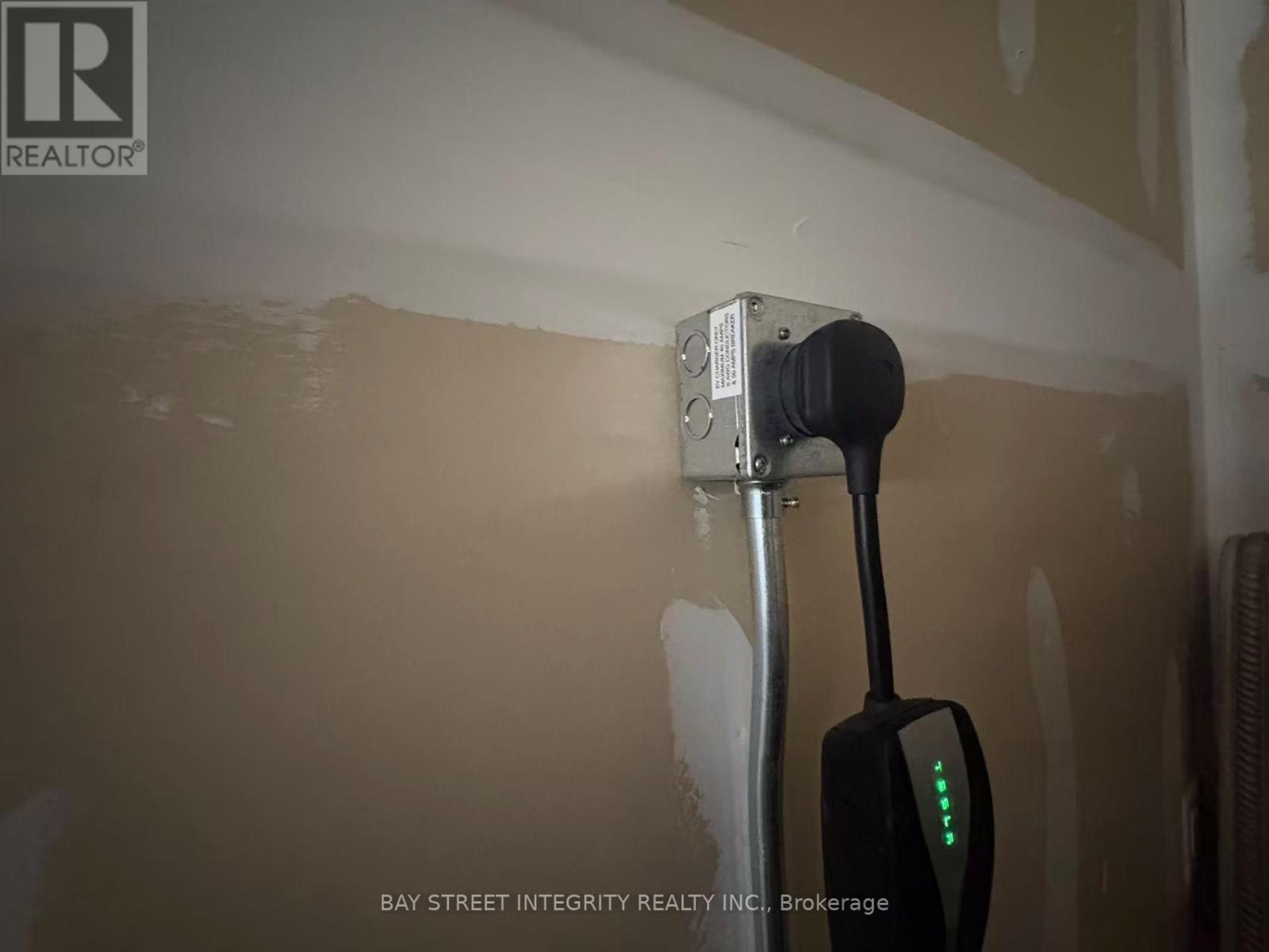 27 Ness Drive, Richmond Hill, Ontario  L4S 0J8 - Photo 9 - N12927084