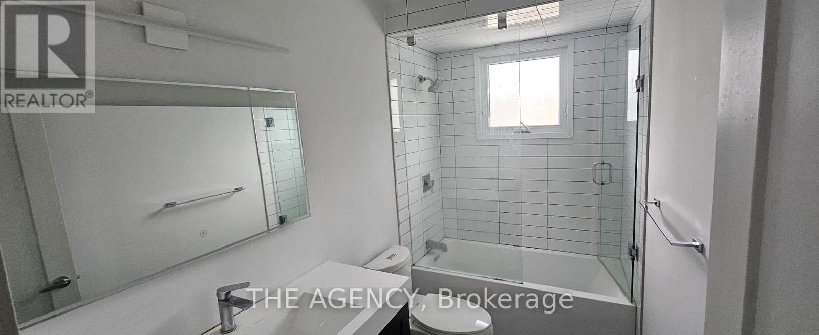 289 Emerald Isle Court, Richmond Hill, Ontario  L4C 4E3 - Photo 9 - N12927094