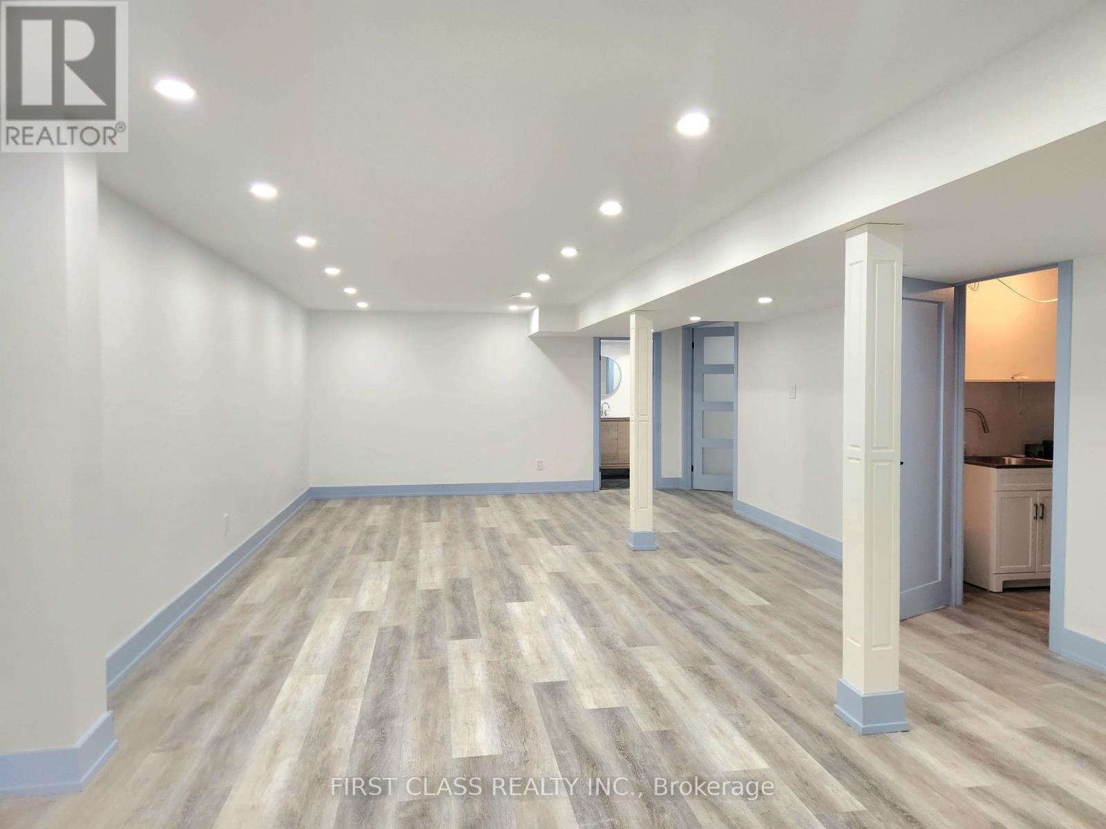 15 Strathmore Drive, Markham, Ontario  L3P 6J7 - Photo 23 - N12927098