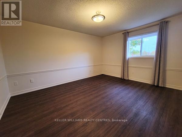 19 Northview Crescent, Barrie, Ontario  L4N 9T4 - Photo 25 - S12927108