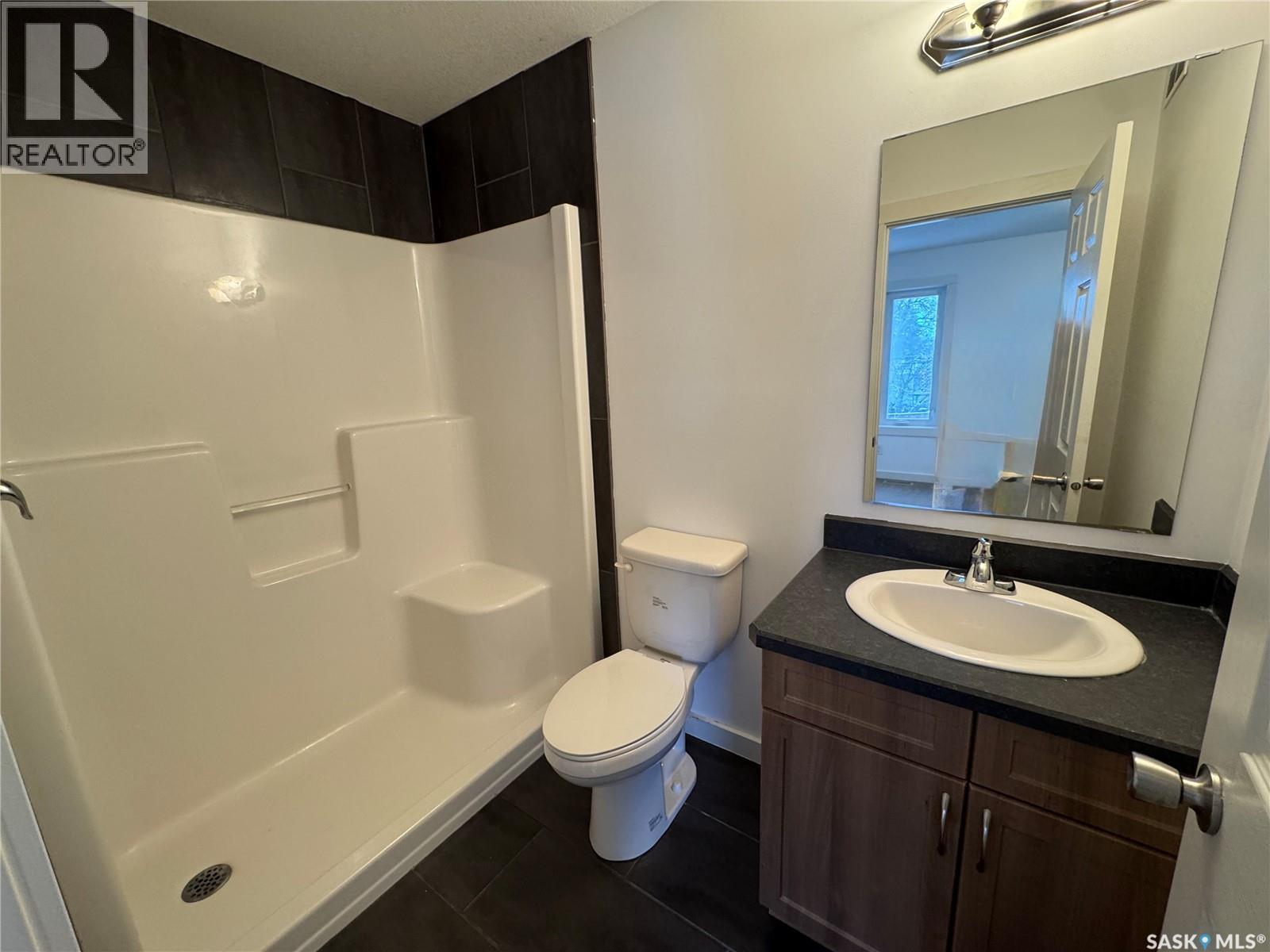 527 Alexandra Street, Weyburn, Saskatchewan  S4H 1R7 - Photo 15 - SK031225