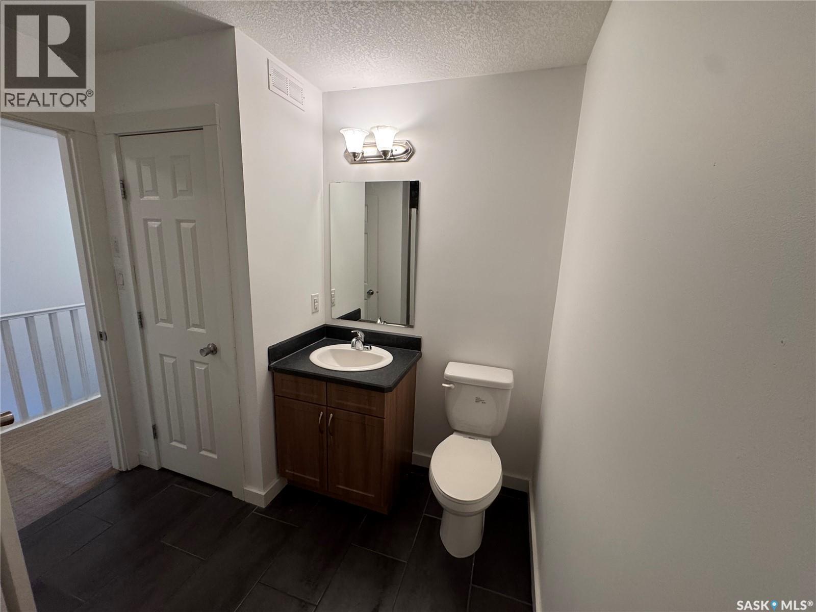 527 Alexandra Street, Weyburn, Saskatchewan  S4H 1R7 - Photo 16 - SK031225