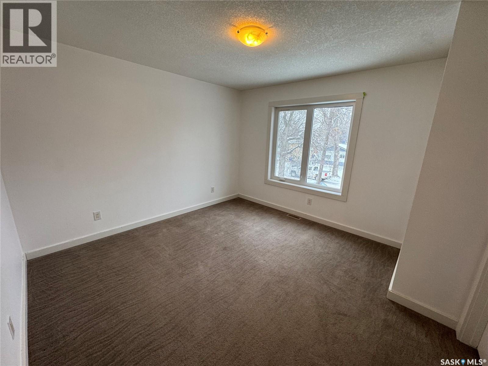 527 Alexandra Street, Weyburn, Saskatchewan  S4H 1R7 - Photo 18 - SK031225