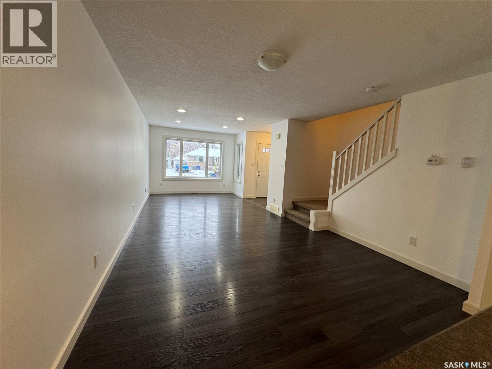 527 Alexandra Street, Weyburn, Saskatchewan  S4H 1R7 - Photo 4 - SK031225