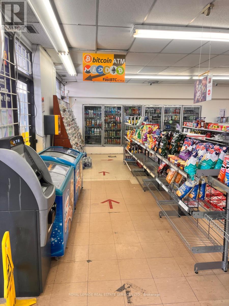 434 Lake Street, St. Catharines, Ontario  L2N 4H4 - Photo 13 - X12897416