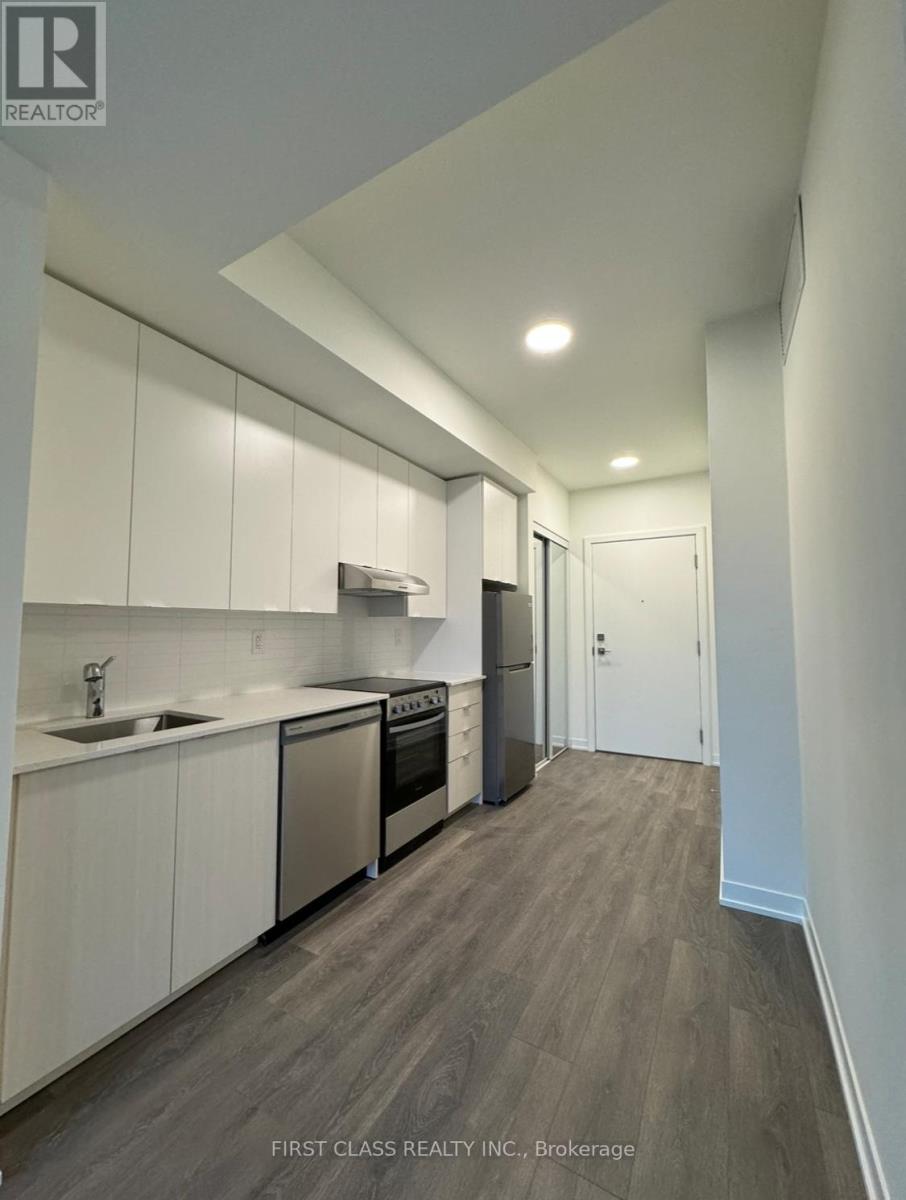 301 - 165 Canon Jackson Drive, Toronto, Ontario  M6M 2G1 - Photo 2 - W12927102