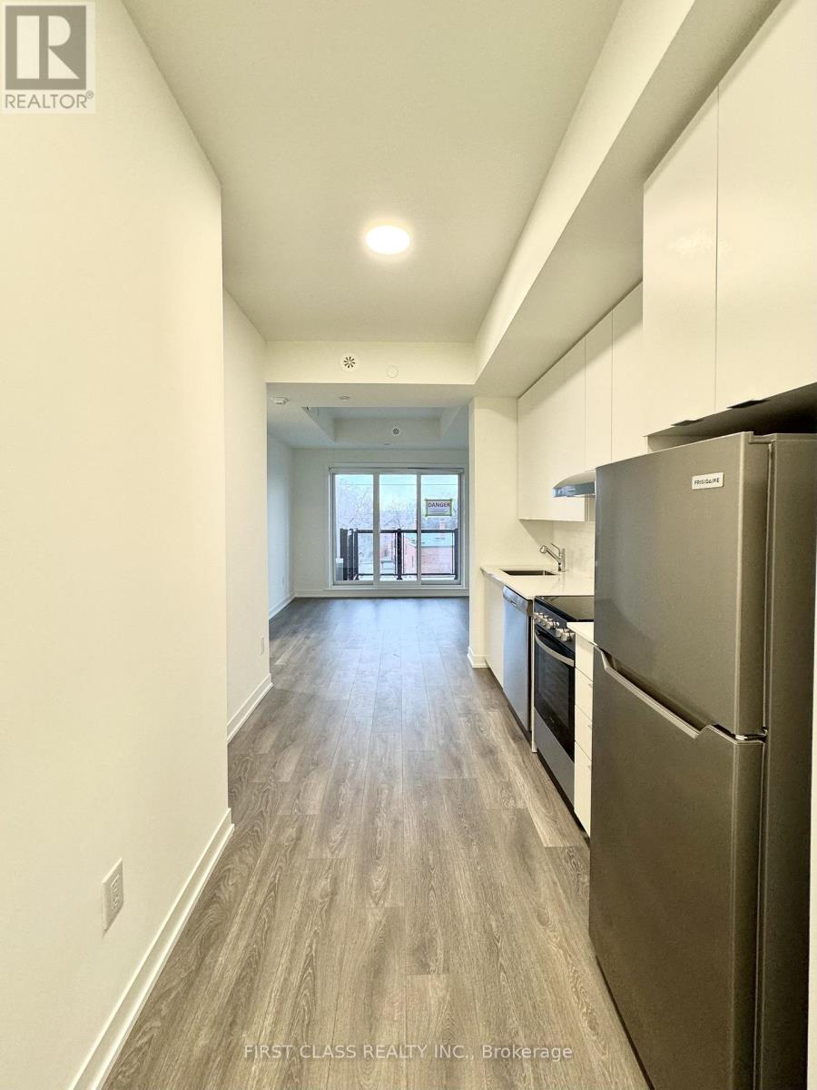 301 - 165 Canon Jackson Drive, Toronto, Ontario  M6M 2G1 - Photo 9 - W12927102