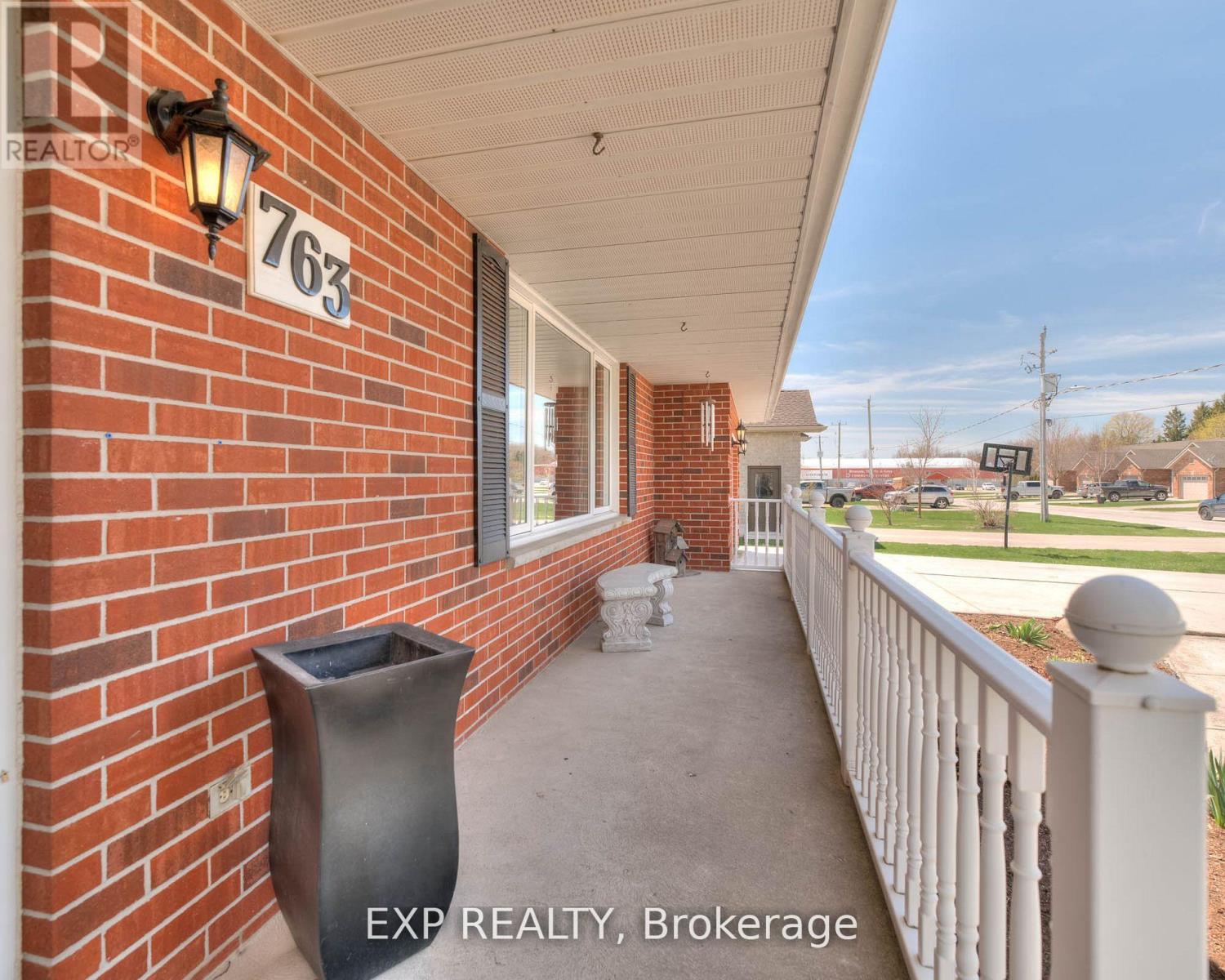 763 Sports Drive, Huron East, Ontario  N0G 1H0 - Photo 38 - X12927104