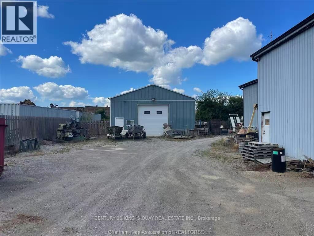 740 Gillard Street, Chatham-Kent, Ontario  N8A 4Z5 - Photo 6 - X12927106