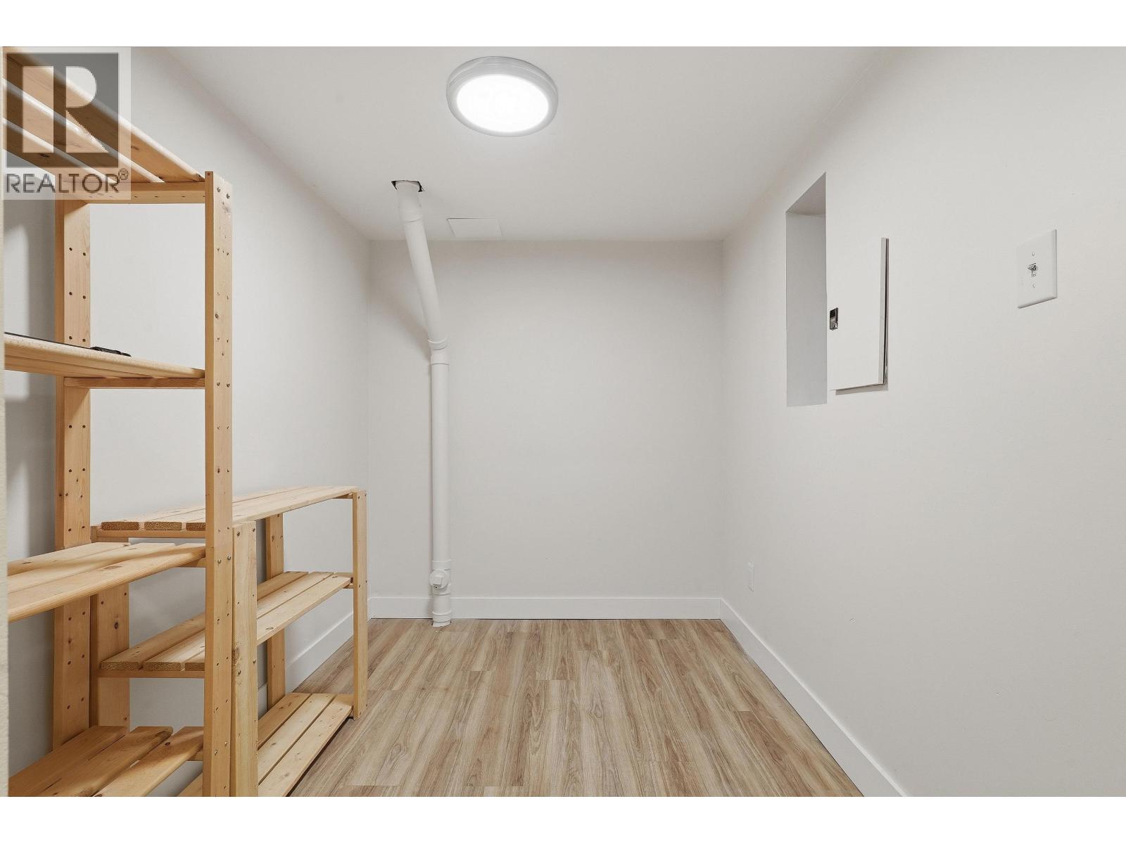 2329 Mountain Highway, North Vancouver, British Columbia  V7J 2N2 - Photo 28 - R3103882