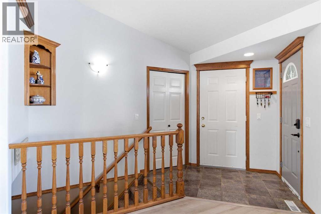 247 Cambridge Crescent, Strathmore, Alberta  T1P 1R9 - Photo 5 - A2286255