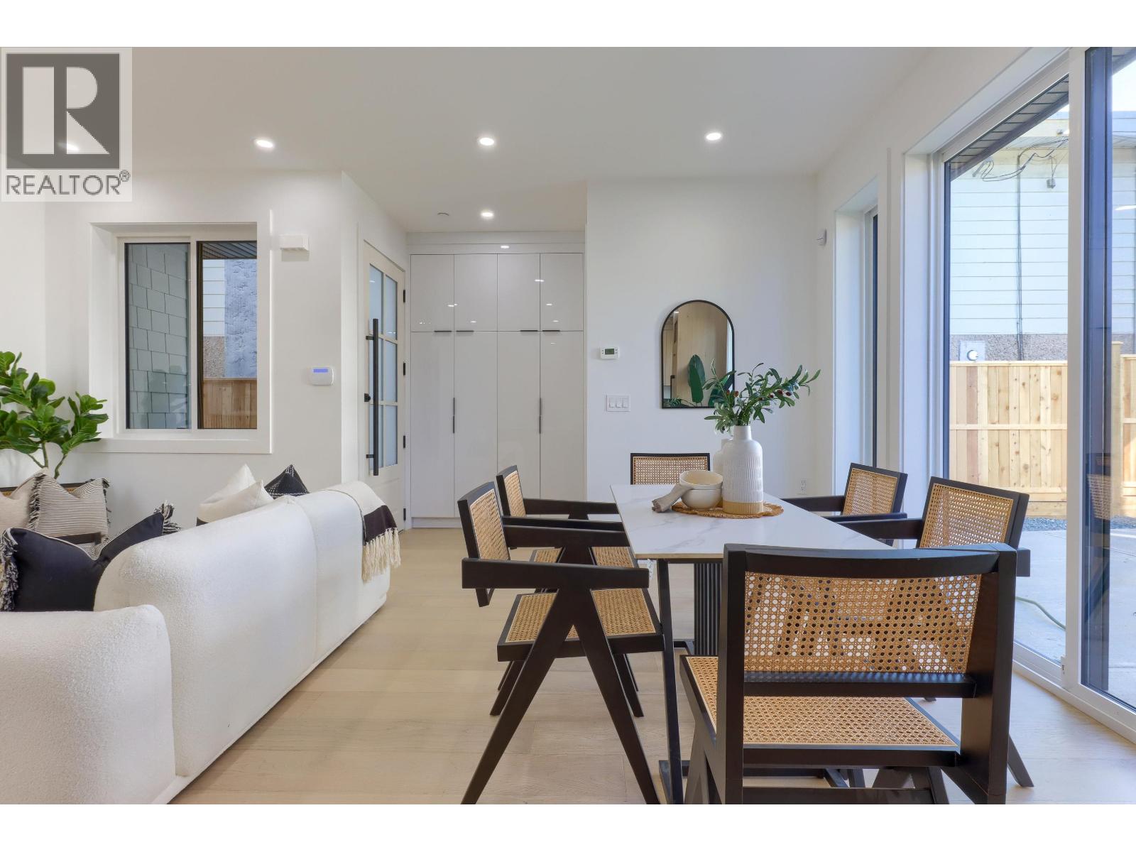 2 4742 St Catherines Street, Vancouver, British Columbia  V5V 4M7 - Photo 7 - R3104189