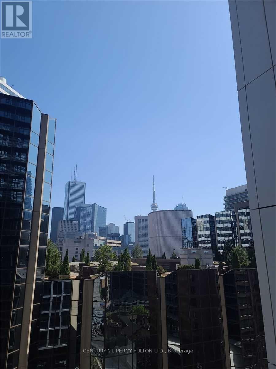 1009 - 20 Edward Street, Toronto, Ontario  M5G 0C5 - Photo 13 - C12927118