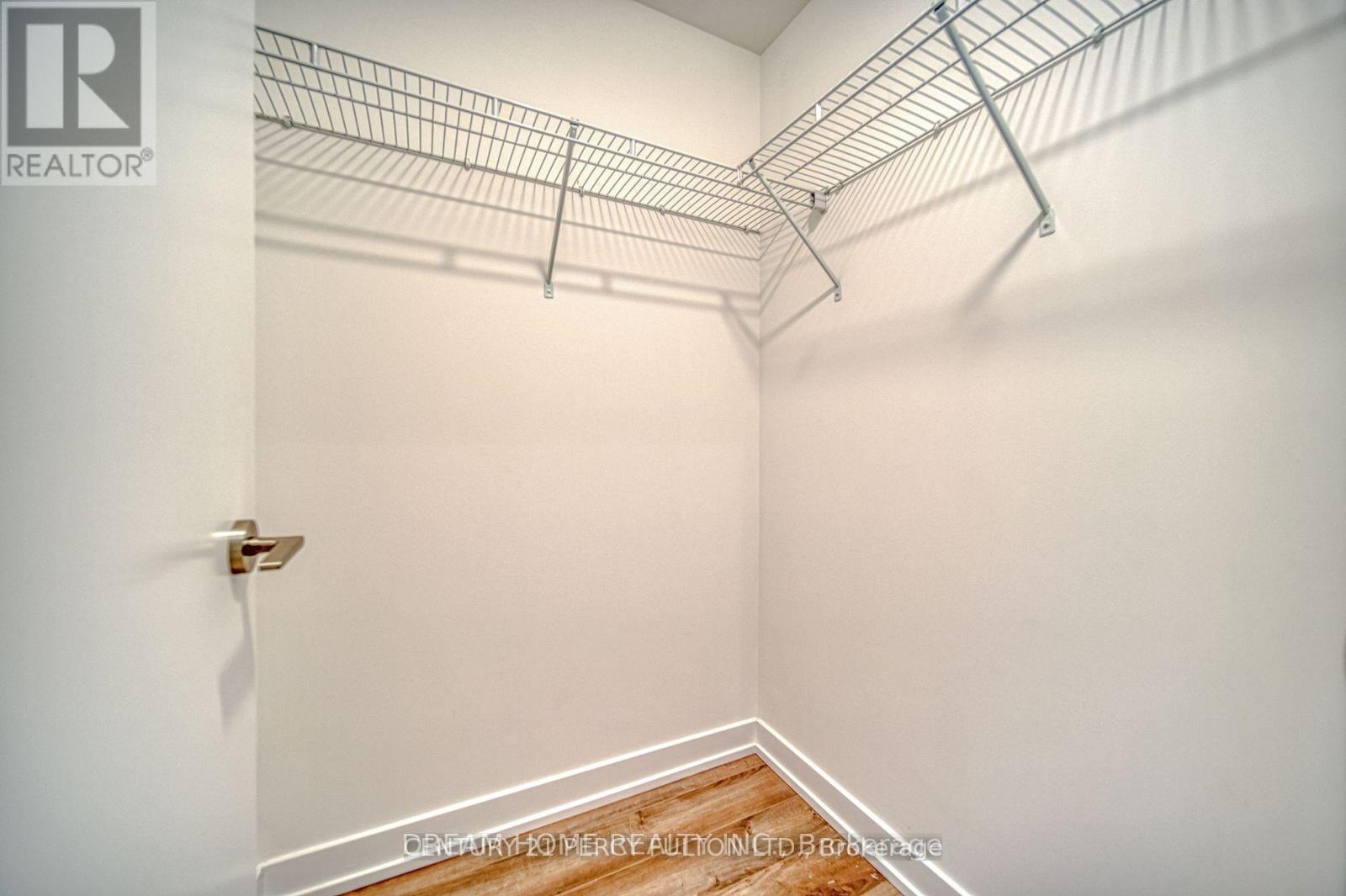 1009 - 20 Edward Street, Toronto, Ontario  M5G 0C5 - Photo 19 - C12927118