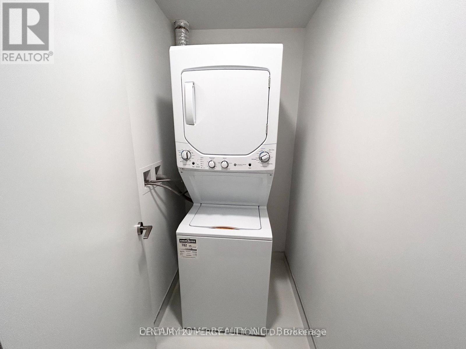 1009 - 20 Edward Street, Toronto, Ontario  M5G 0C5 - Photo 21 - C12927118