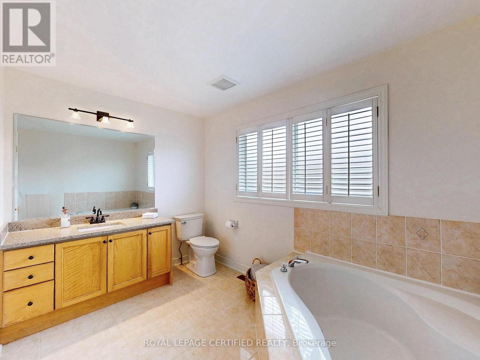 8 Grapevine Road, Caledon, Ontario  L7E 2L2 - Photo 23 - W12926746