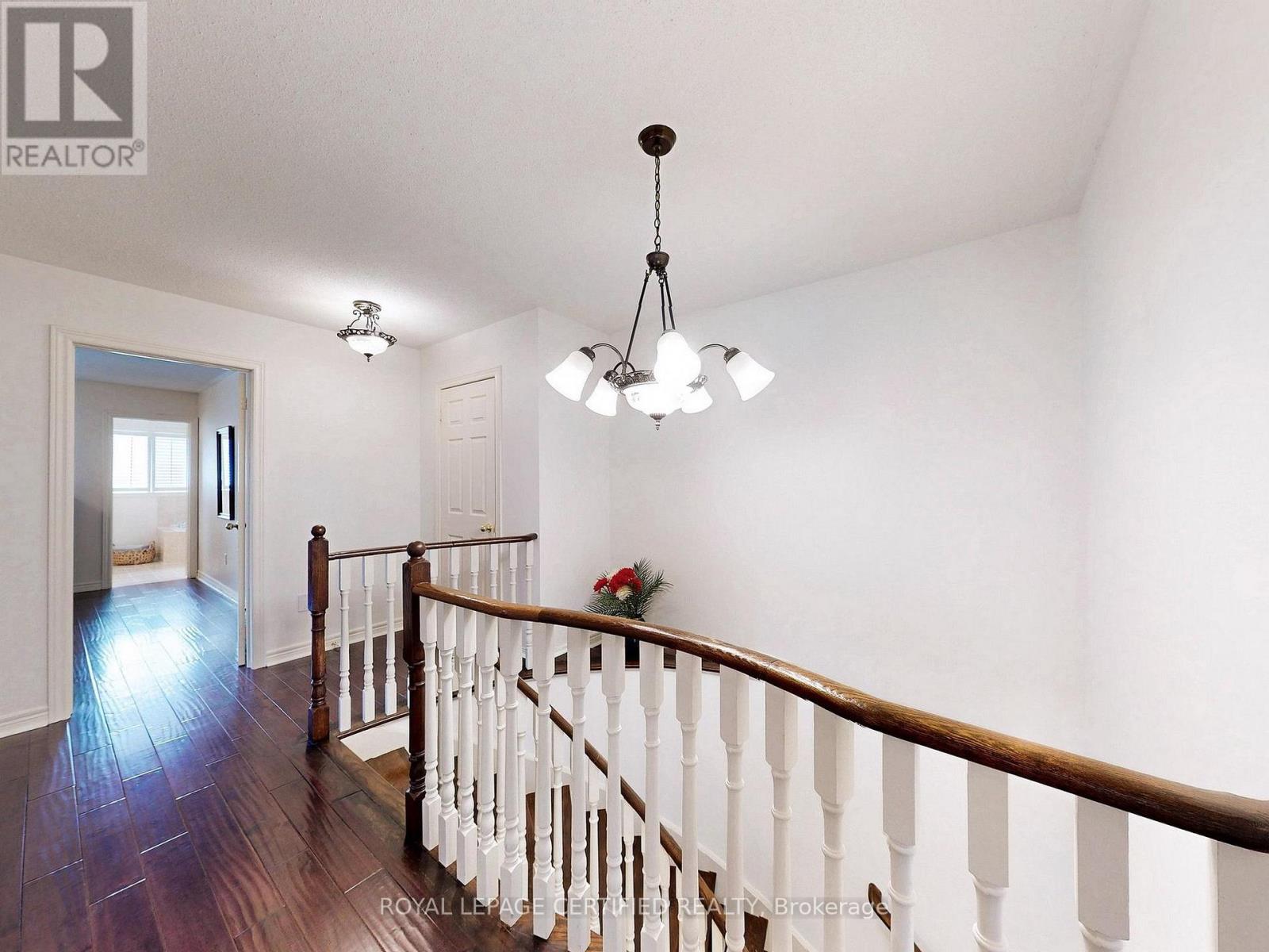 8 Grapevine Road, Caledon, Ontario  L7E 2L2 - Photo 21 - W12926746