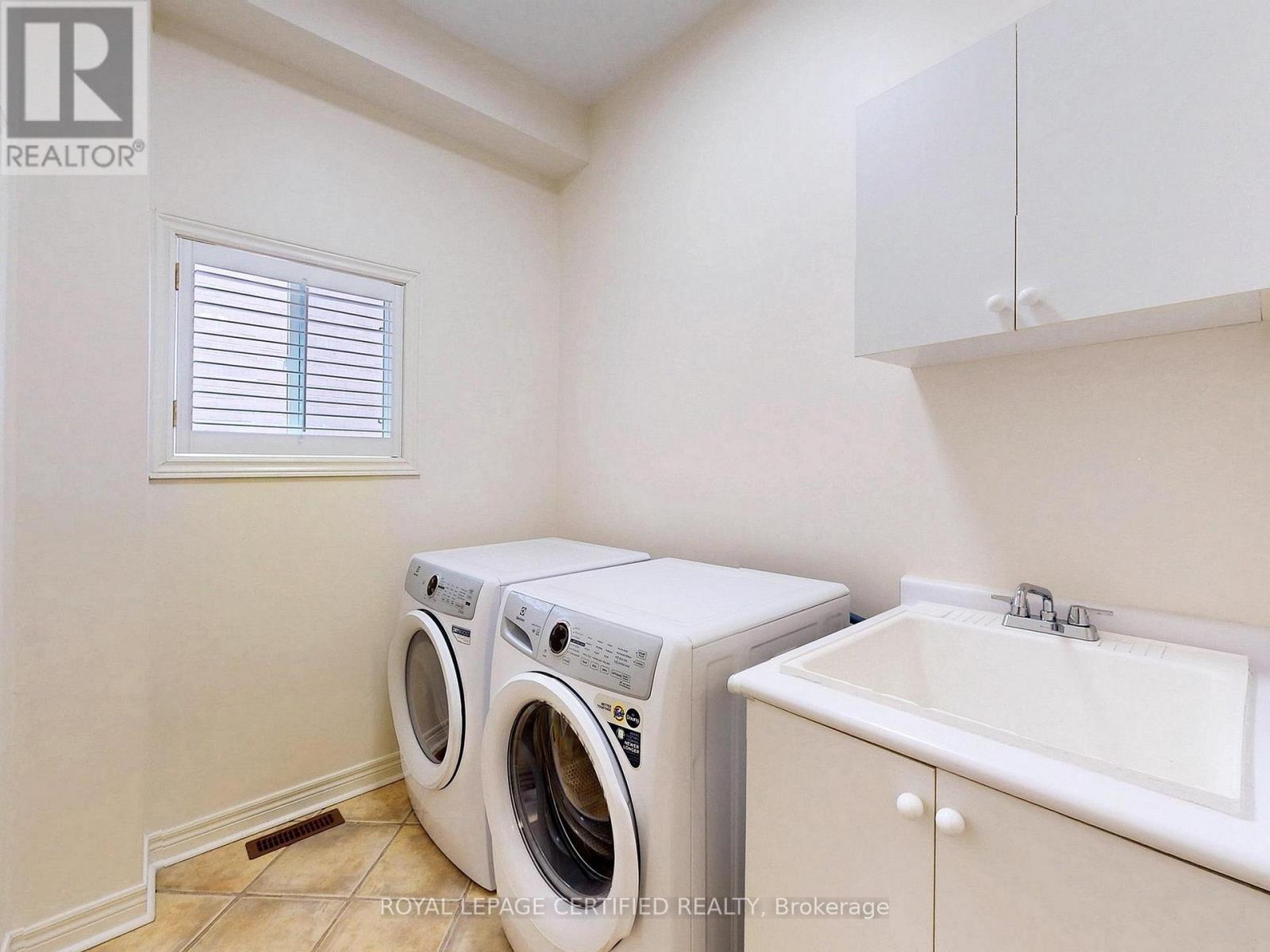 8 Grapevine Road, Caledon, Ontario  L7E 2L2 - Photo 17 - W12926746