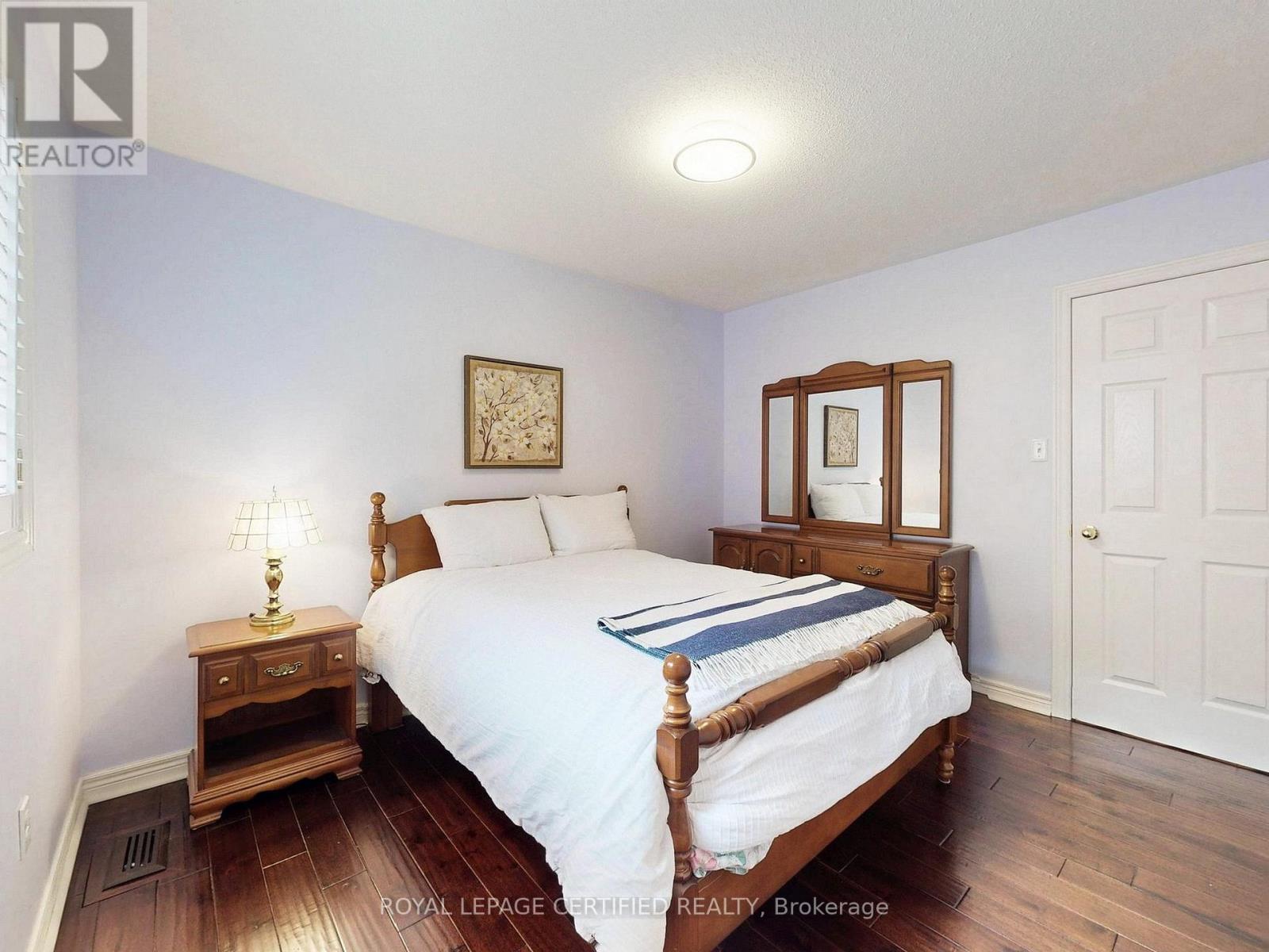 8 Grapevine Road, Caledon, Ontario  L7E 2L2 - Photo 27 - W12926746