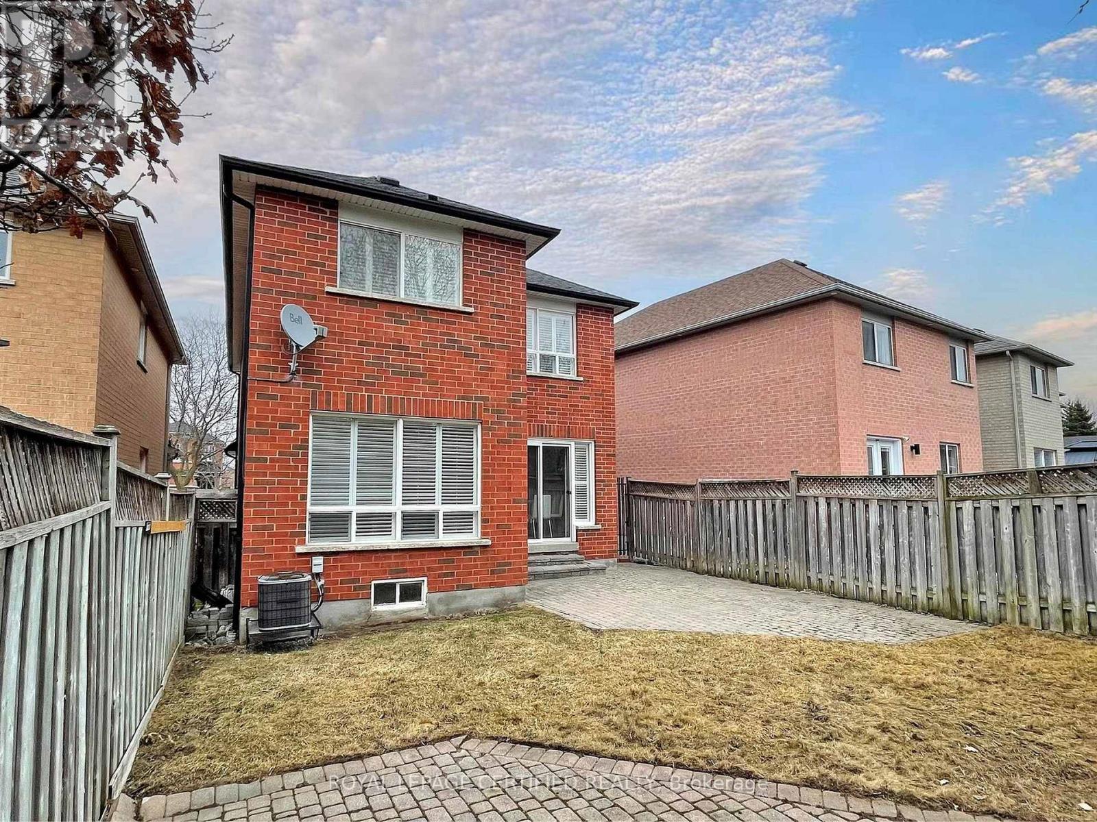 8 Grapevine Road, Caledon, Ontario  L7E 2L2 - Photo 36 - W12926746