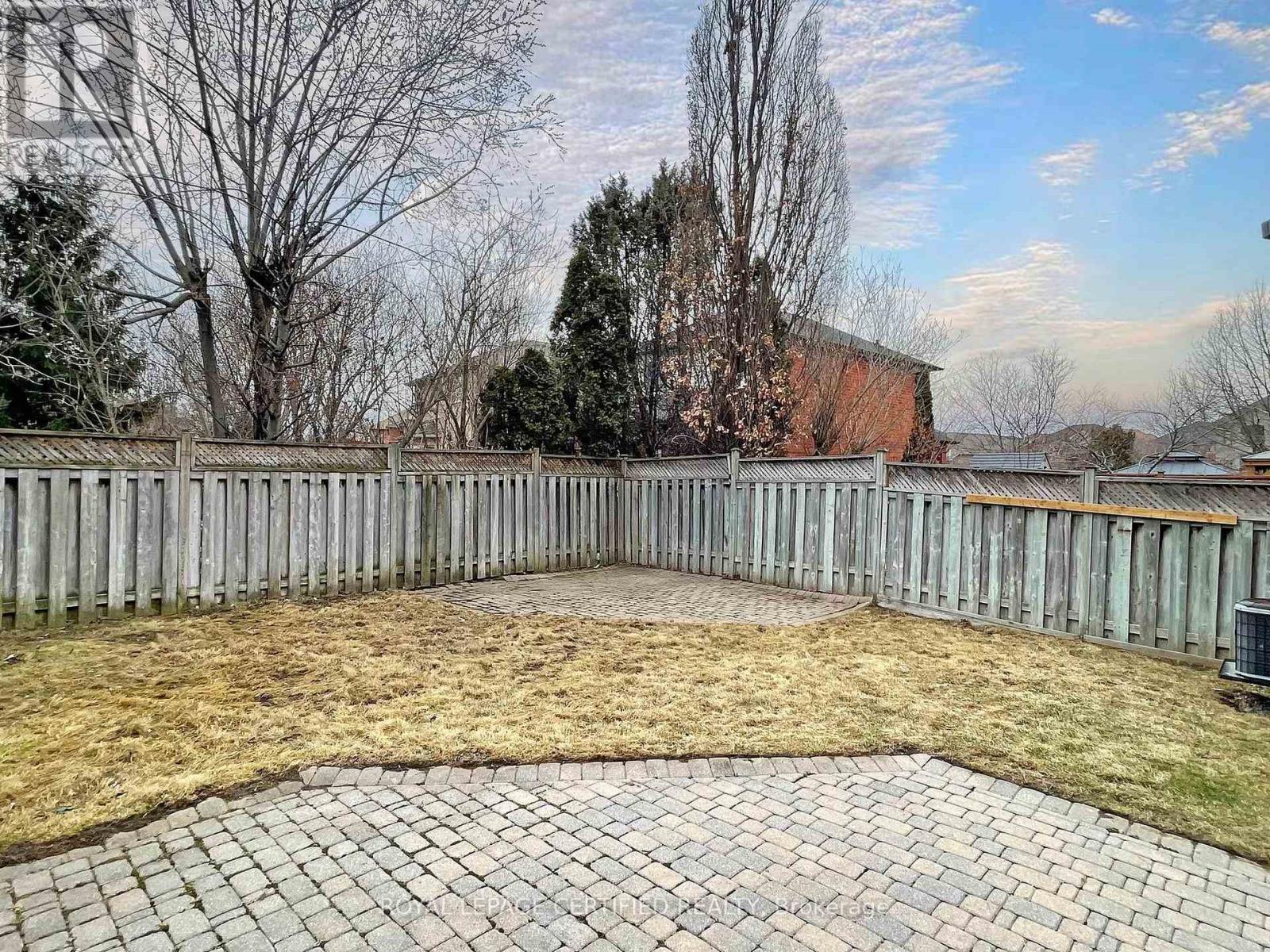 8 Grapevine Road, Caledon, Ontario  L7E 2L2 - Photo 37 - W12926746