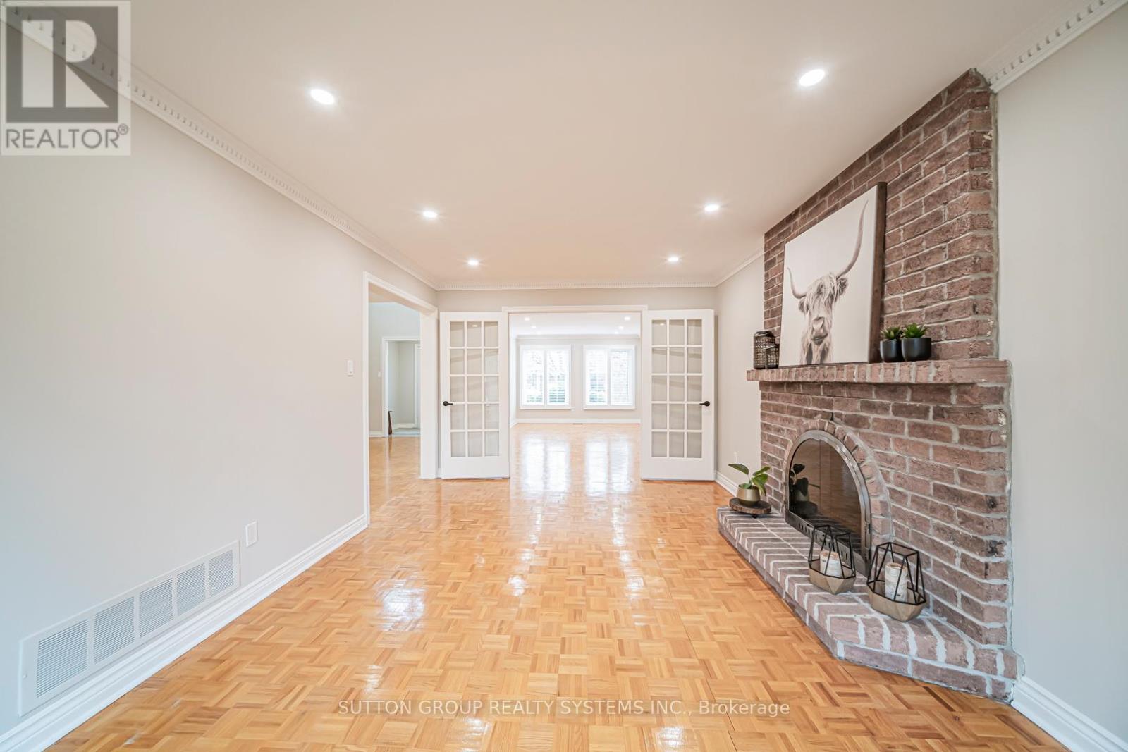 61 Somerset Crescent, Richmond Hill, Ontario  L4C 8N8 - Photo 14 - N12927122