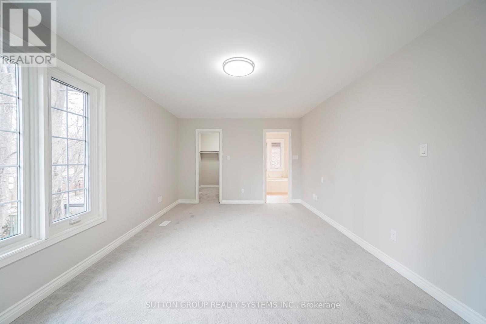 61 Somerset Crescent, Richmond Hill, Ontario  L4C 8N8 - Photo 31 - N12927122