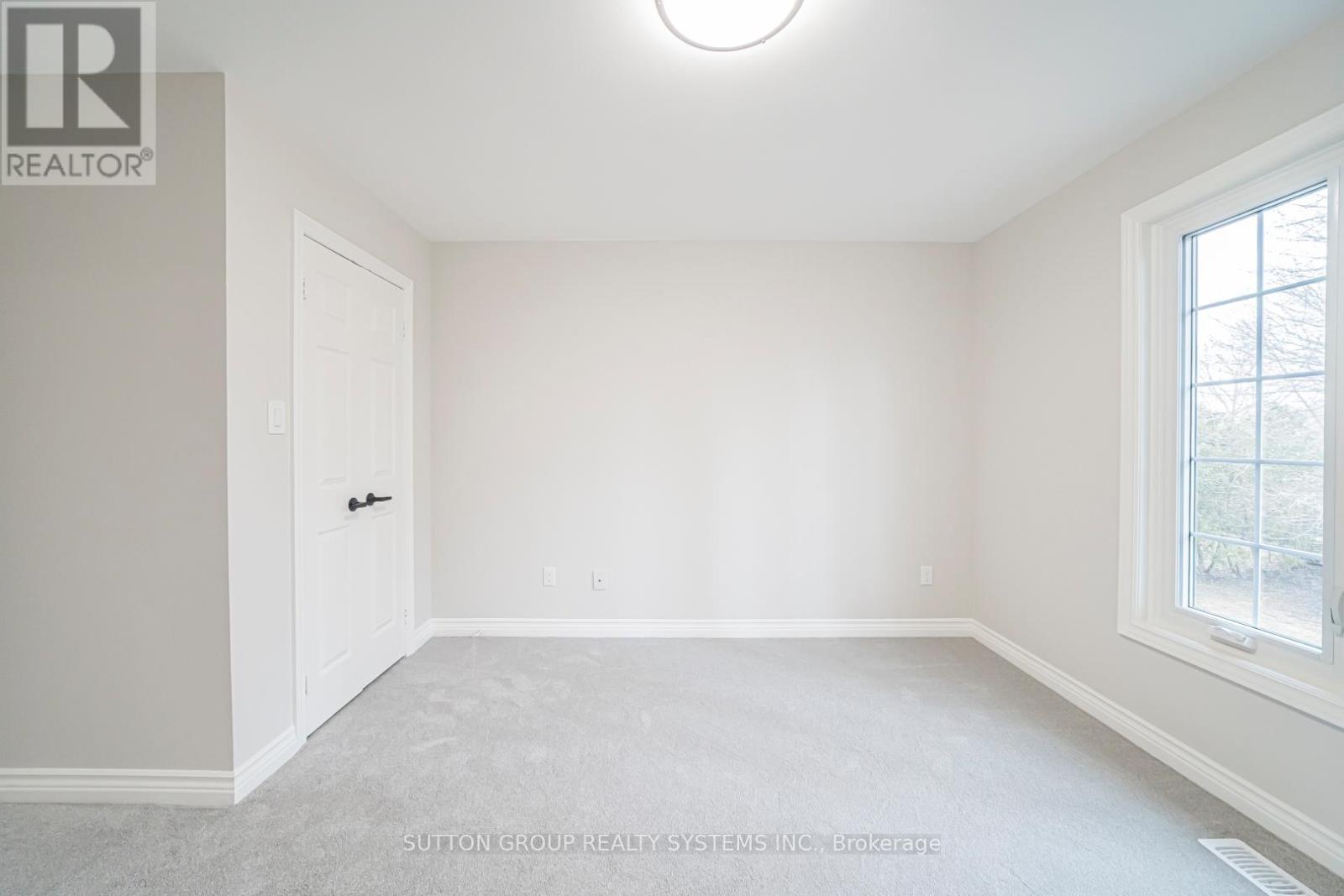 61 Somerset Crescent, Richmond Hill, Ontario  L4C 8N8 - Photo 34 - N12927122