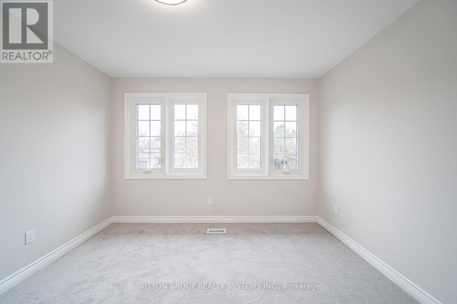 61 Somerset Crescent, Richmond Hill, Ontario  L4C 8N8 - Photo 35 - N12927122