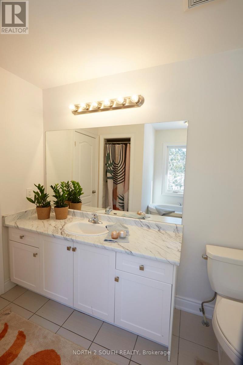 4 Boville Court, Oro-Medonte, Ontario  L0L 2L0 - Photo 13 - S12927128