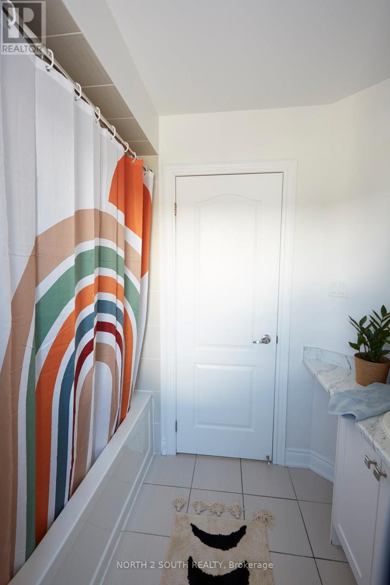 4 Boville Court, Oro-Medonte, Ontario  L0L 2L0 - Photo 19 - S12927128