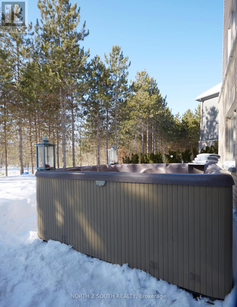 4 Boville Court, Oro-Medonte, Ontario  L0L 2L0 - Photo 24 - S12927128