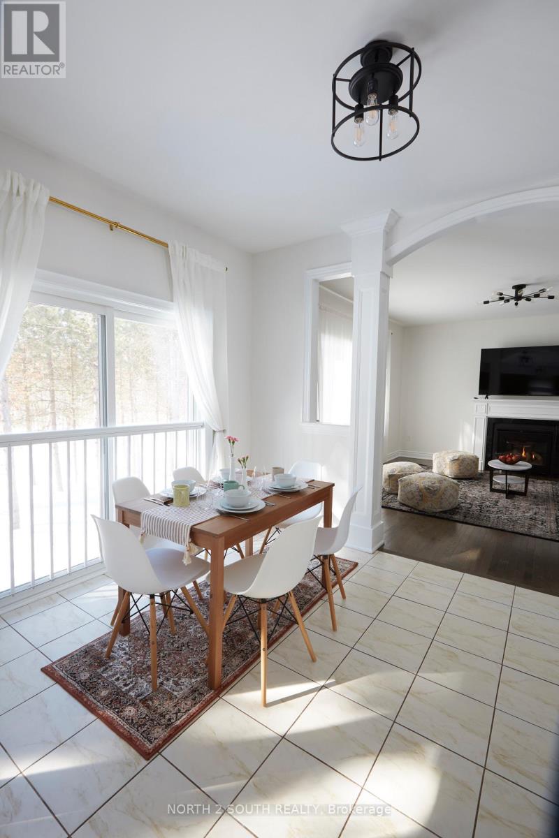 4 Boville Court, Oro-Medonte, Ontario  L0L 2L0 - Photo 3 - S12927128