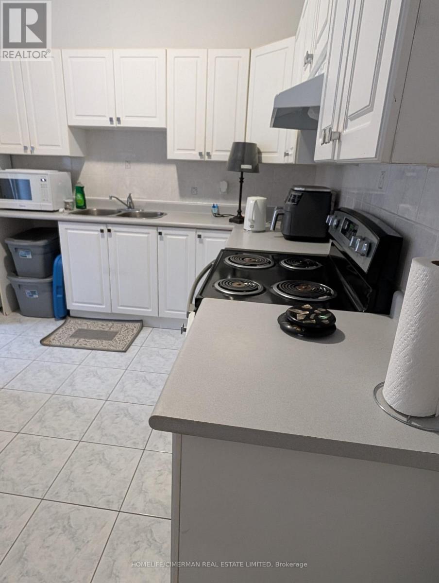 1585 Weston Road S, Toronto, Ontario  M9N 1T4 - Photo 14 - W12927126