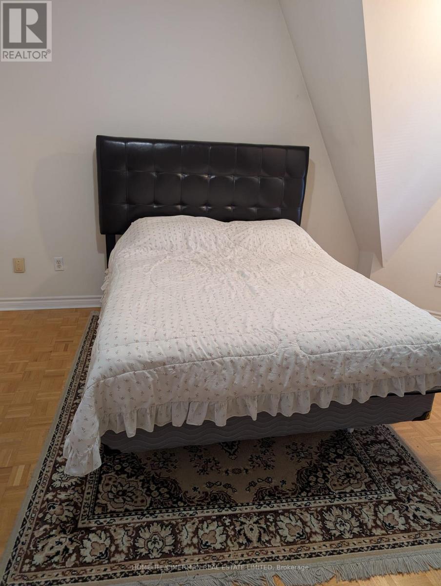 1585 Weston Road S, Toronto, Ontario  M9N 1T4 - Photo 30 - W12927126