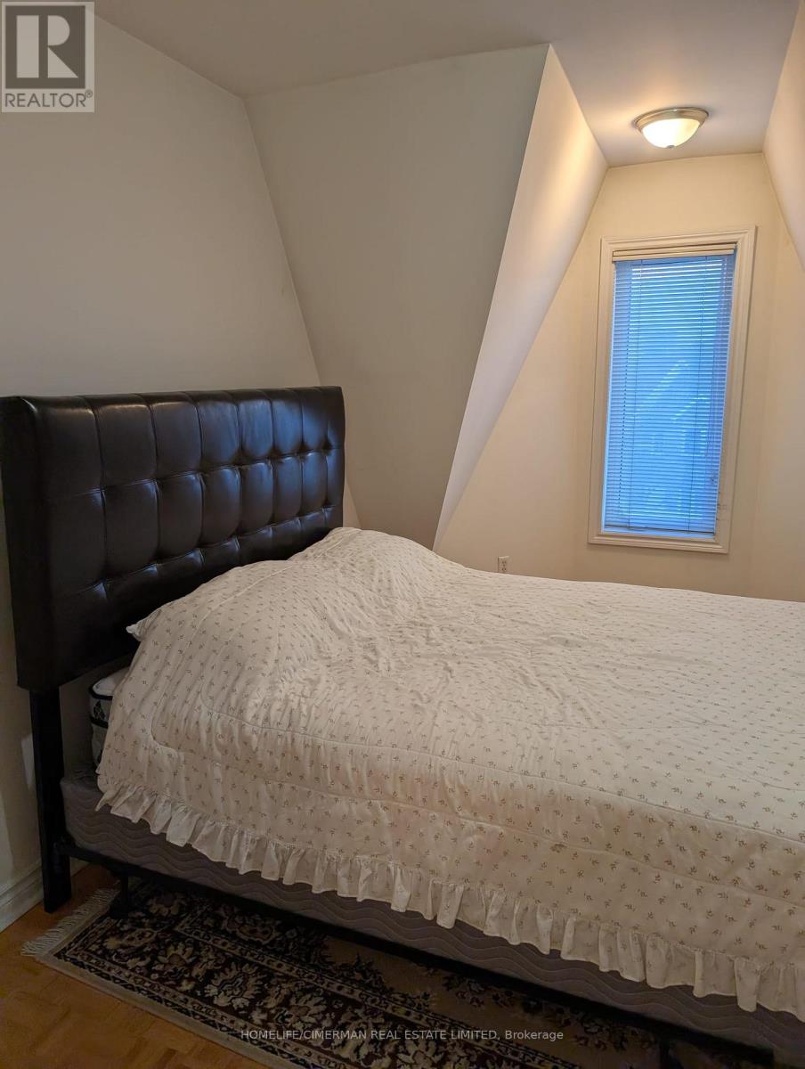 1585 Weston Road S, Toronto, Ontario  M9N 1T4 - Photo 32 - W12927126