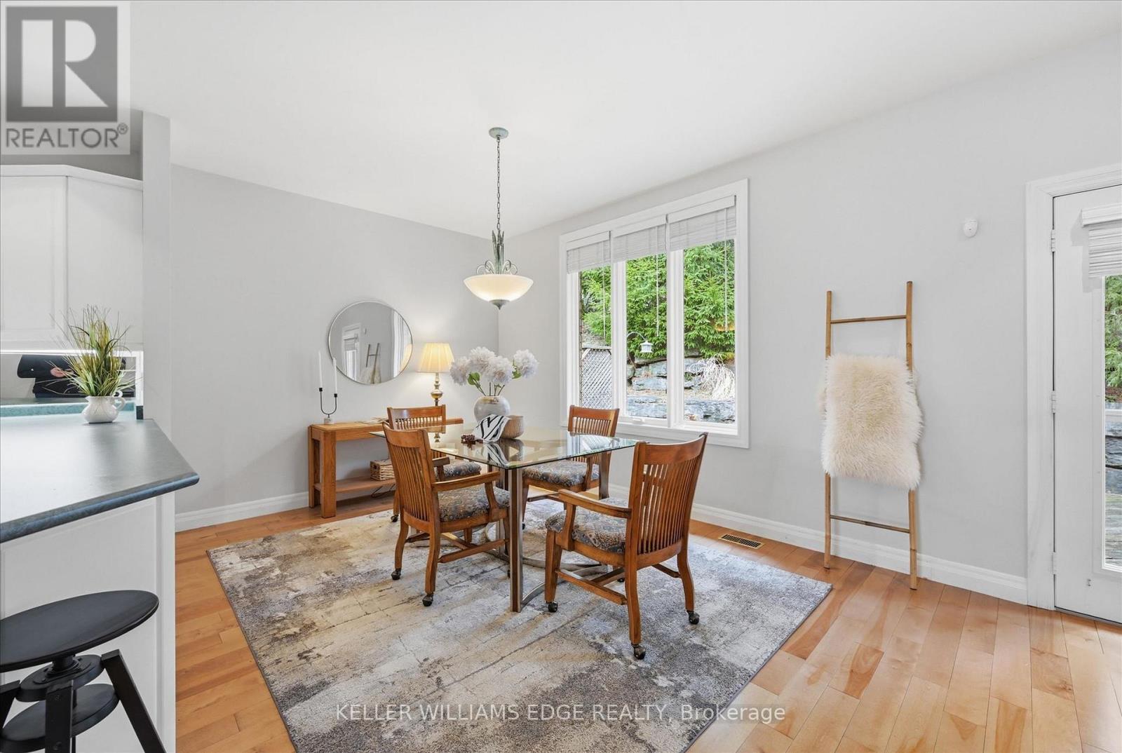 28 Wainwright Boulevard, Hamilton, Ontario  L9H 7N5 - Photo 20 - X12927130