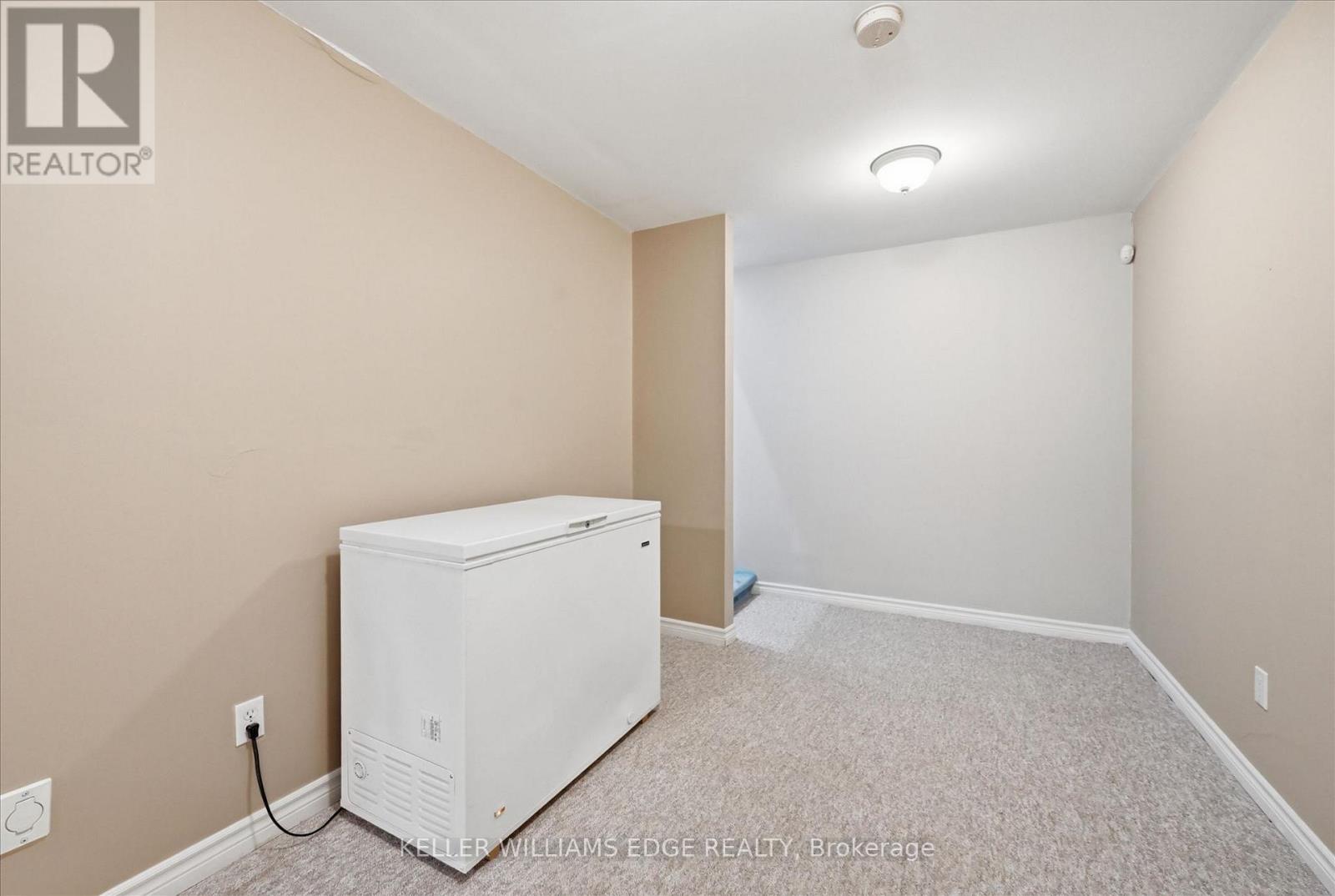 28 Wainwright Boulevard, Hamilton, Ontario  L9H 7N5 - Photo 31 - X12927130