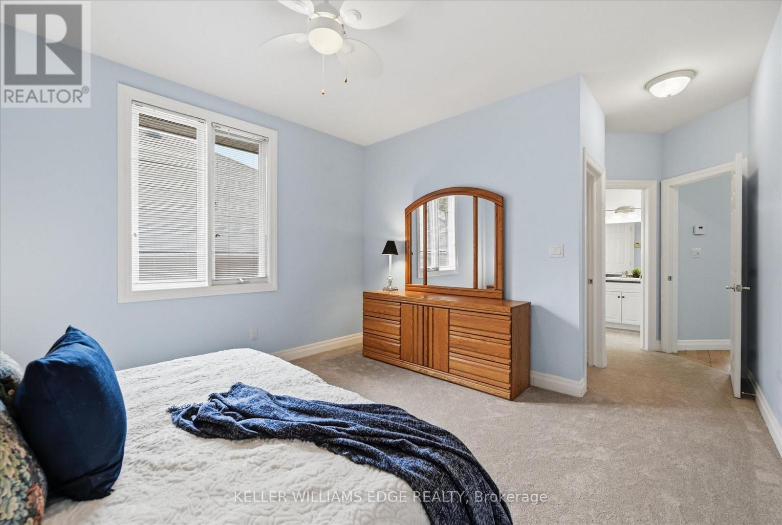 28 Wainwright Boulevard, Hamilton, Ontario  L9H 7N5 - Photo 8 - X12927130