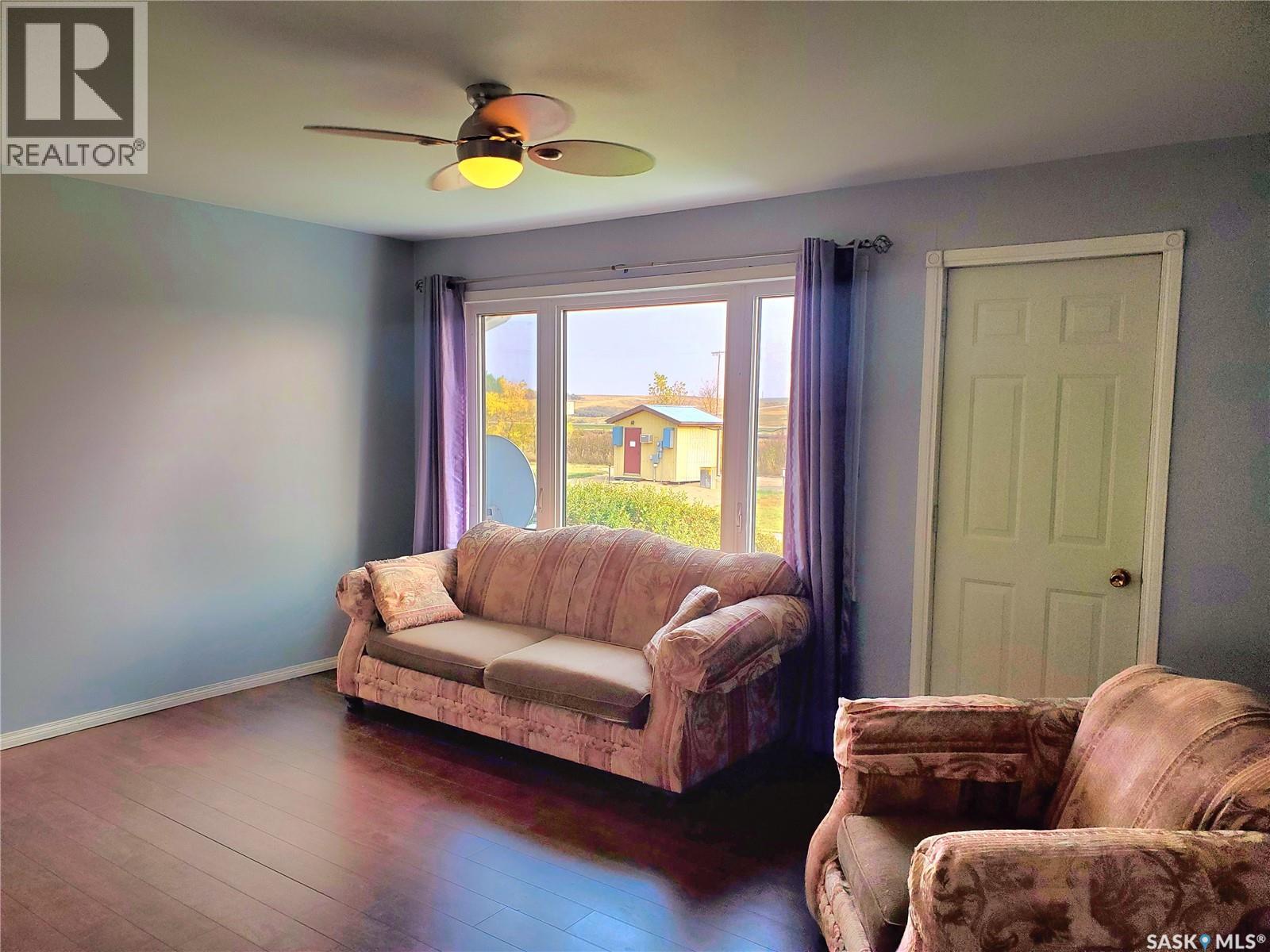 102 Railway Avenue E, Waldeck, Saskatchewan  S0H 4J0 - Photo 11 - SK031387