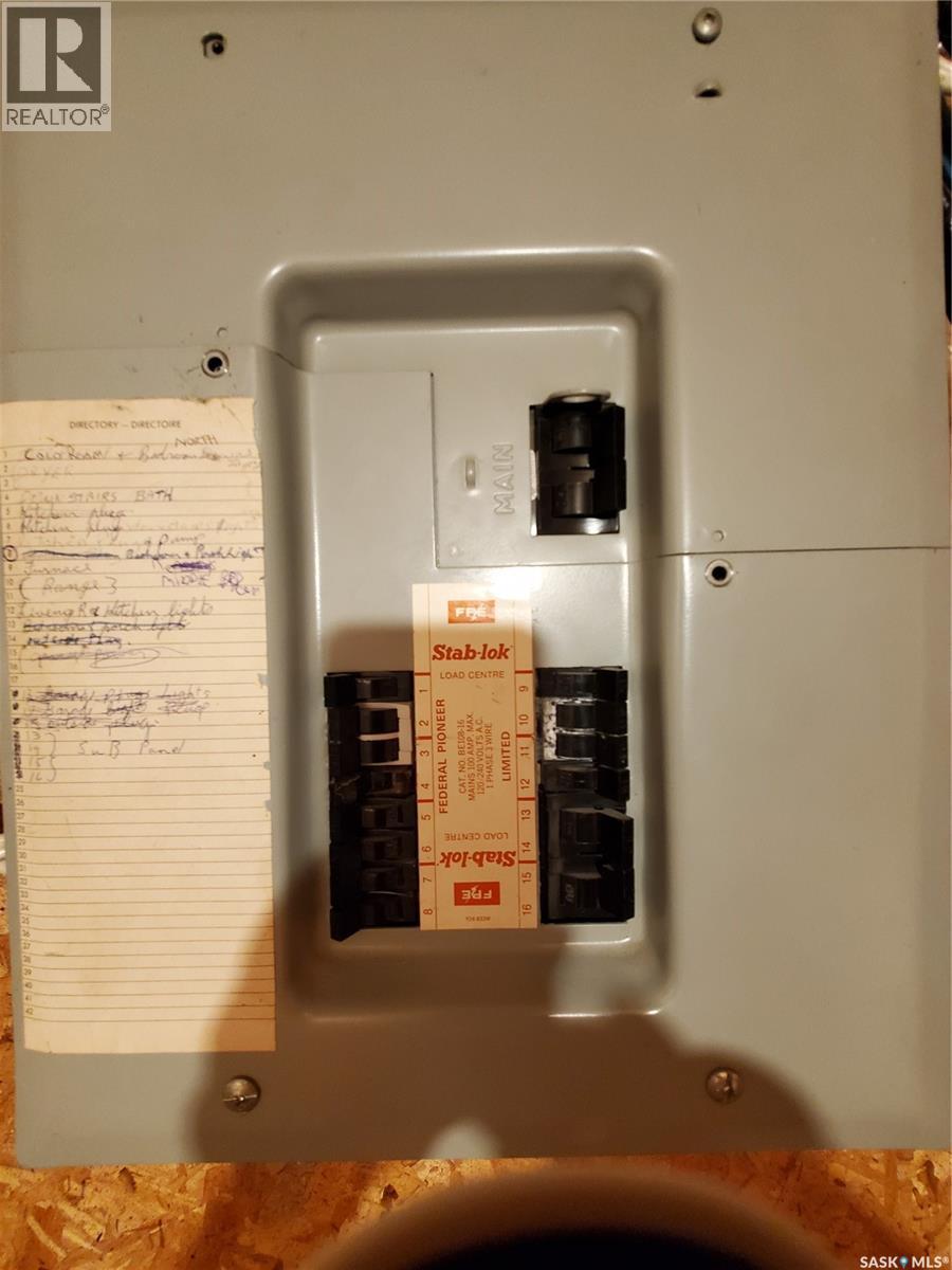 102 Railway Avenue E, Waldeck, Saskatchewan  S0H 4J0 - Photo 29 - SK031387