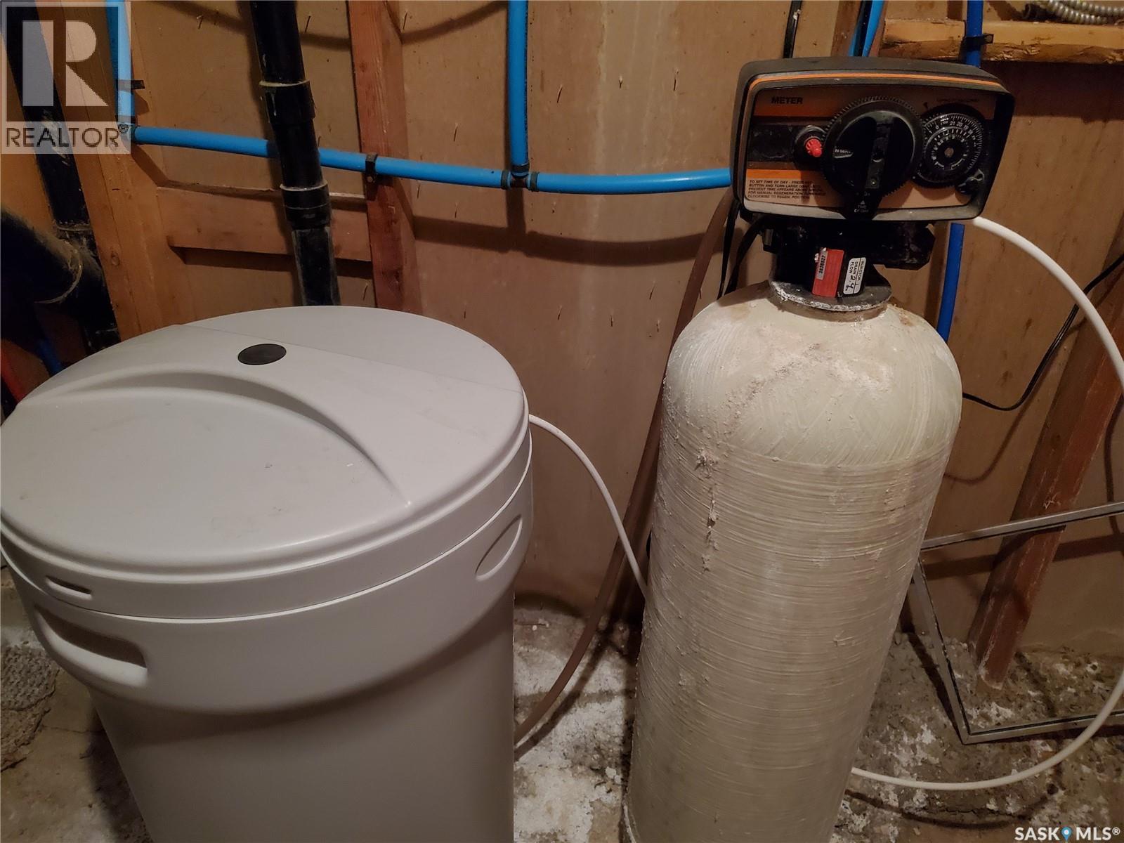 102 Railway Avenue E, Waldeck, Saskatchewan  S0H 4J0 - Photo 32 - SK031387