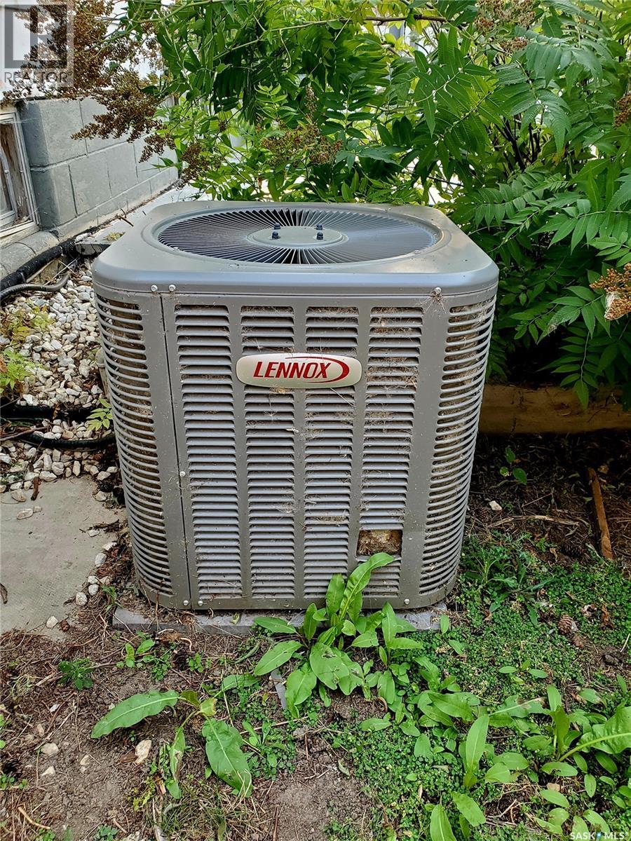 102 Railway Avenue E, Waldeck, Saskatchewan  S0H 4J0 - Photo 45 - SK031387