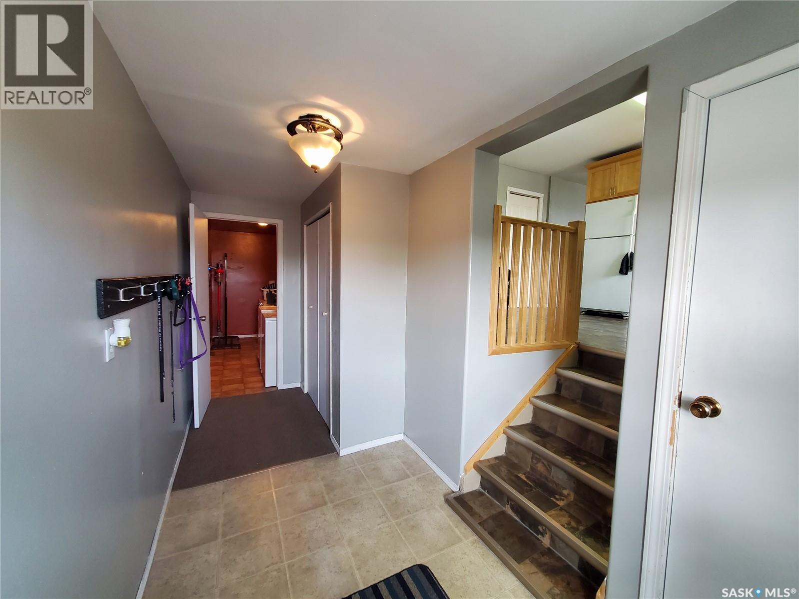 102 Railway Avenue E, Waldeck, Saskatchewan  S0H 4J0 - Photo 8 - SK031387