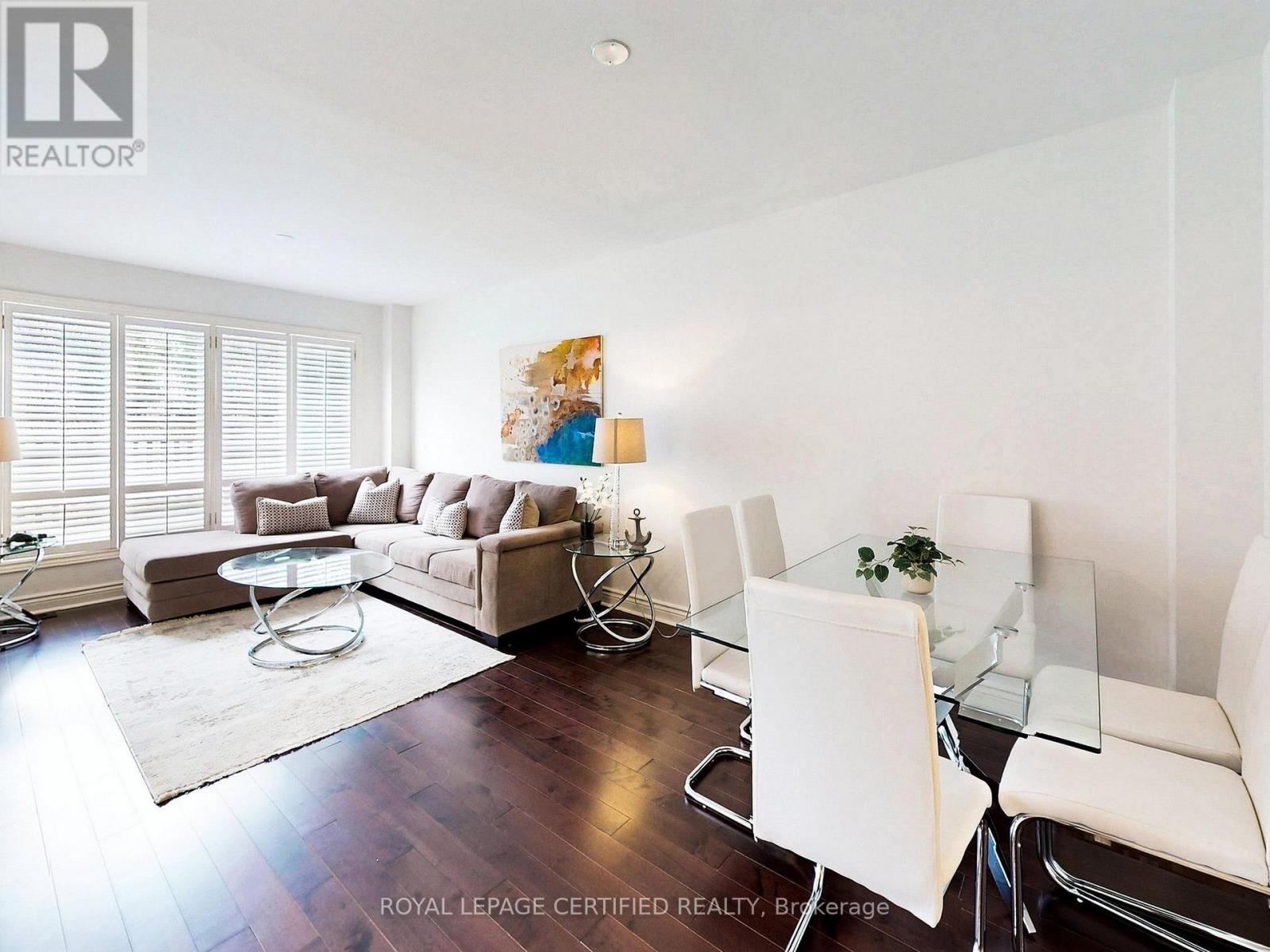 8 Grapevine Road, Caledon, Ontario  L7E 2L2 - Photo 7 - W12926746