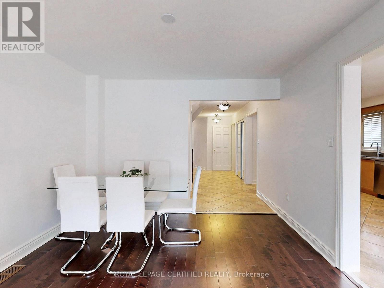 8 Grapevine Road, Caledon, Ontario  L7E 2L2 - Photo 9 - W12926746