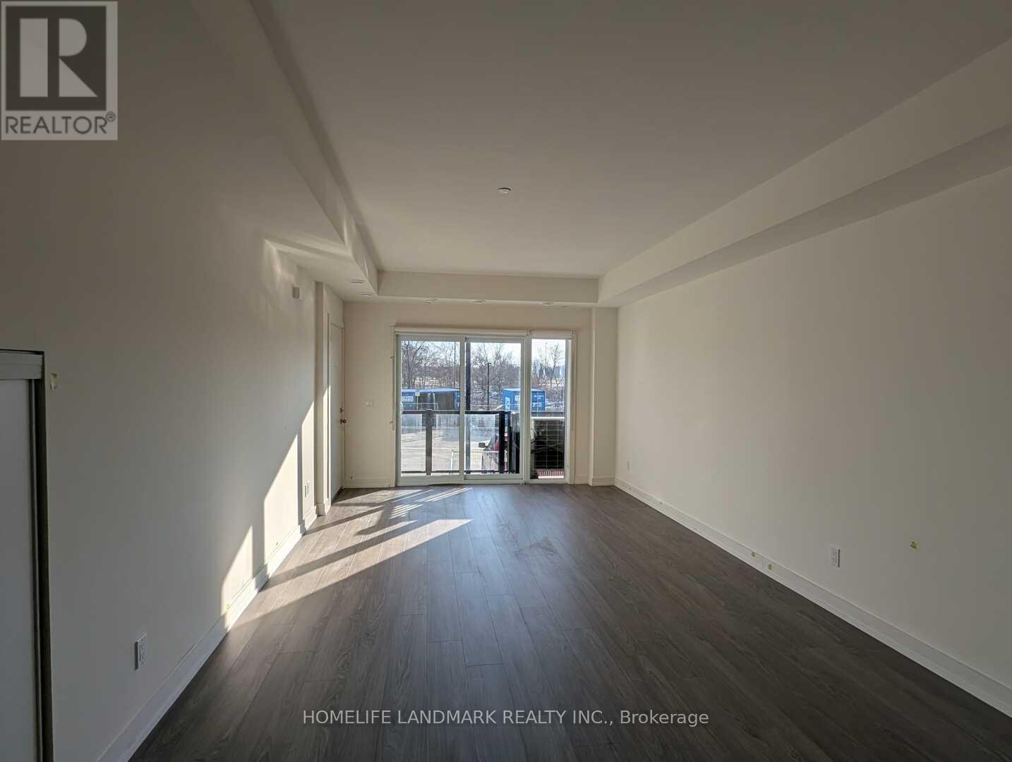 203b - 16 Melbourbe Avenue, St. Catharines, Ontario  L2P 3J8 - Photo 2 - X12924670